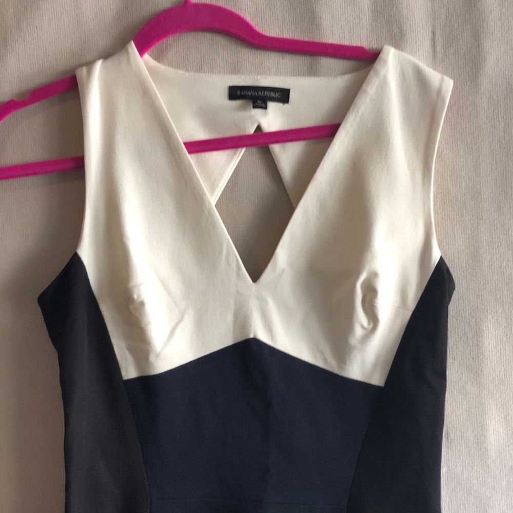 Banana Republic Dress - Picture 2 of 8